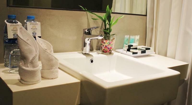 Khas Pekanbaru Hotel Экстерьер фото